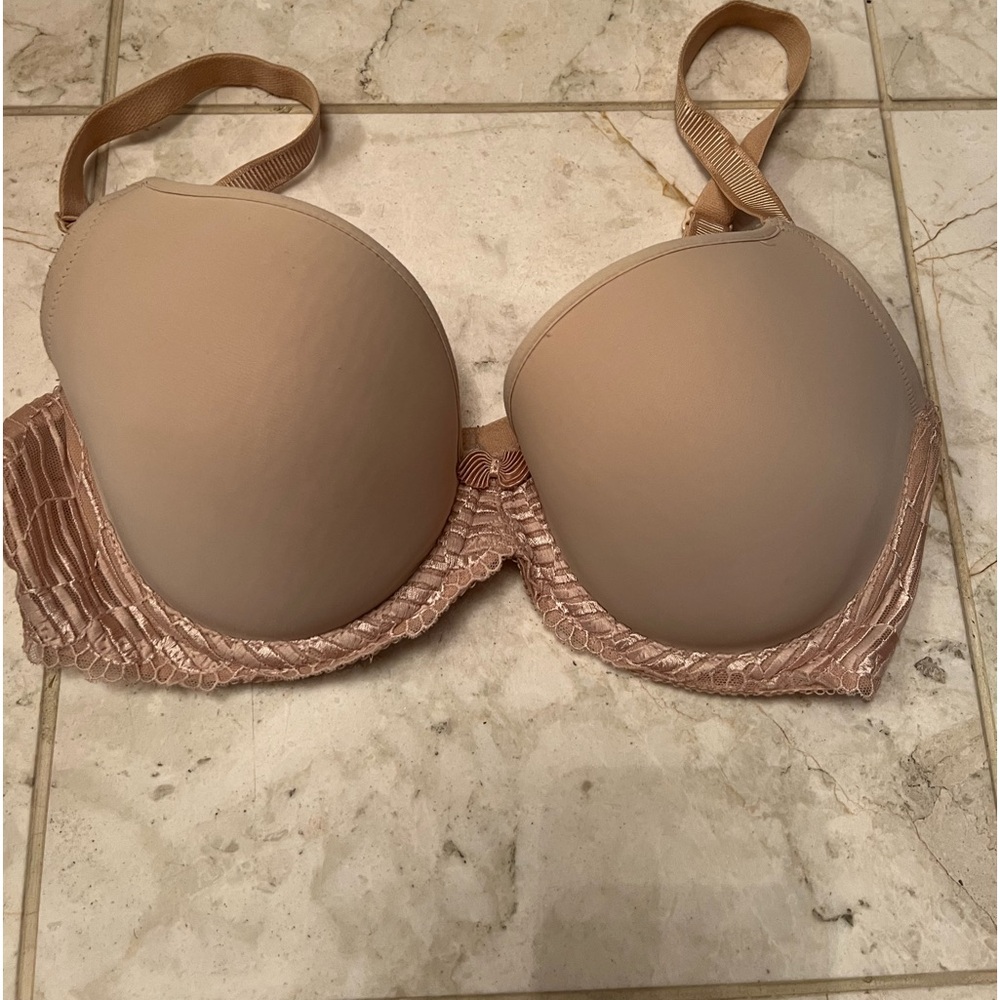 Wacoal Underwire Bra Size 34D Nude